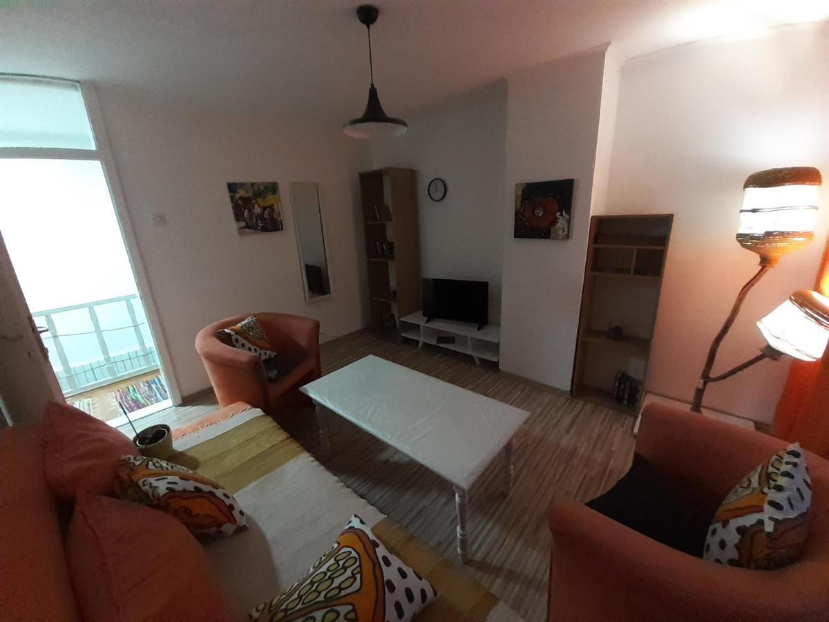 Rooms & Apartment Gh Pasha Тузла Екстер'єр фото