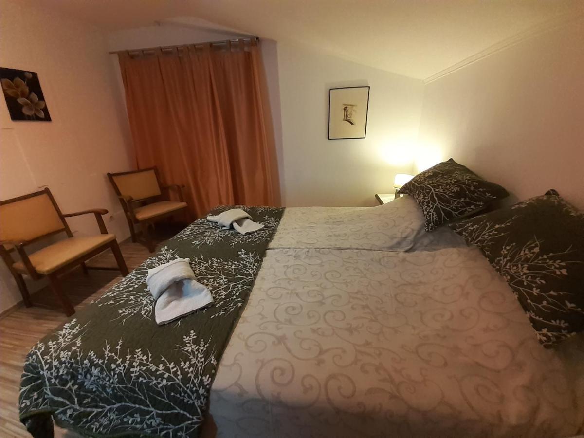 Rooms & Apartment Gh Pasha Тузла Екстер'єр фото