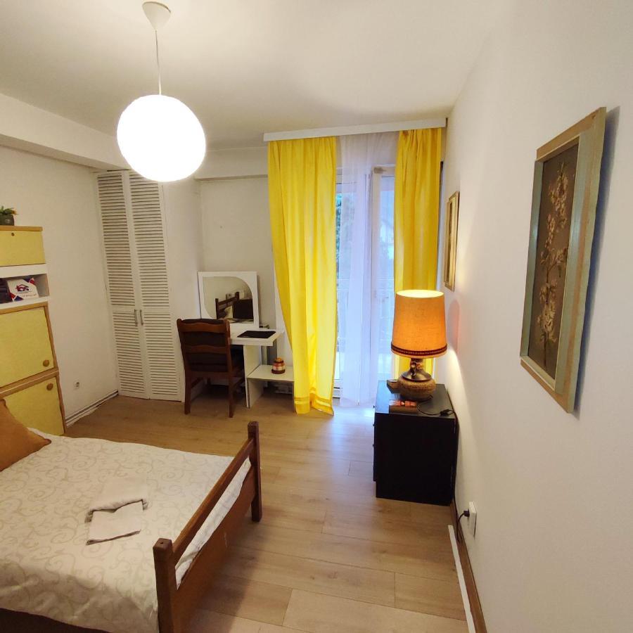 Rooms & Apartment Gh Pasha Тузла Екстер'єр фото