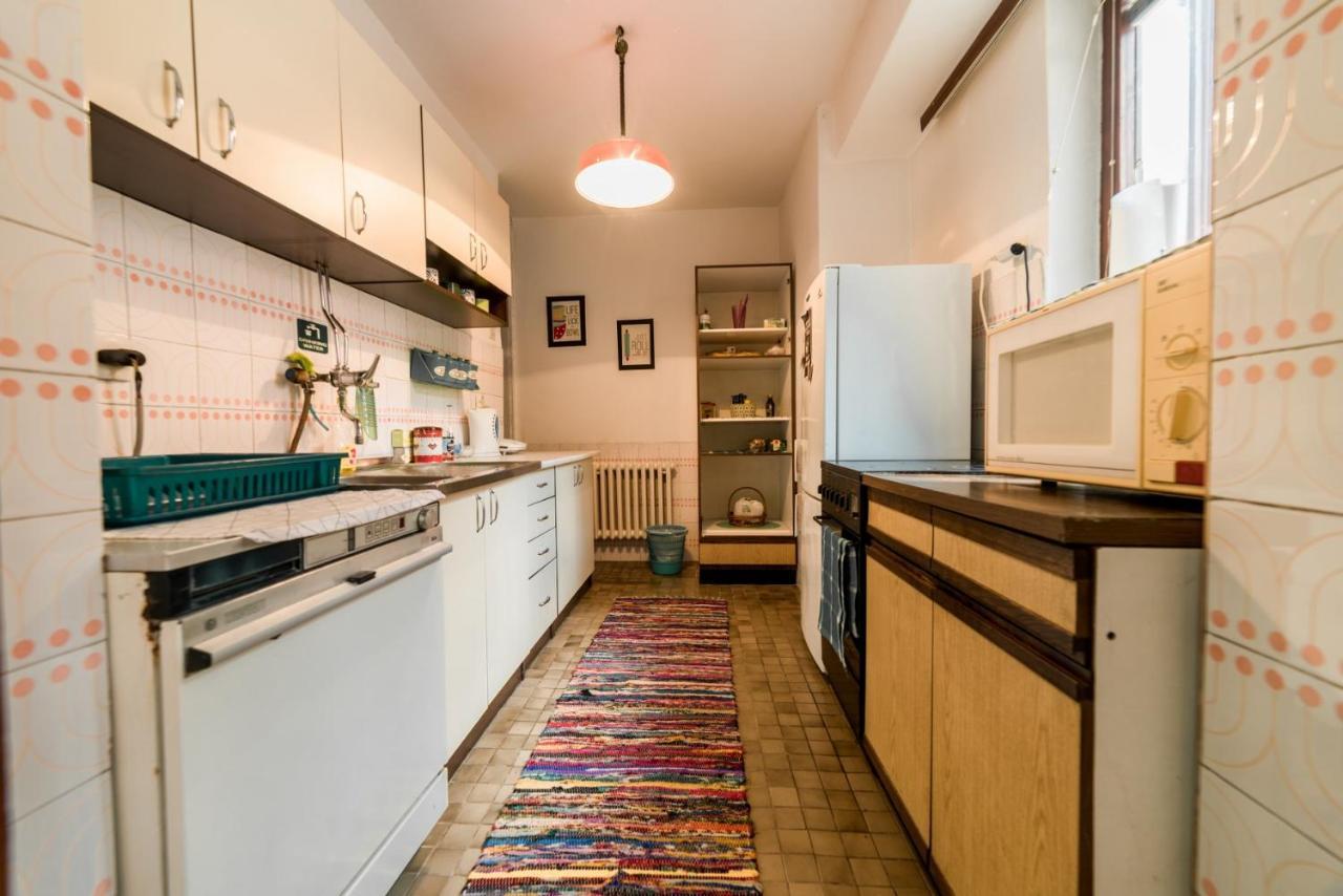 Rooms & Apartment Gh Pasha Тузла Екстер'єр фото