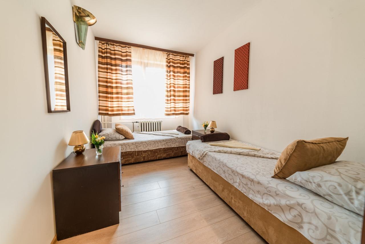 Rooms & Apartment Gh Pasha Тузла Екстер'єр фото