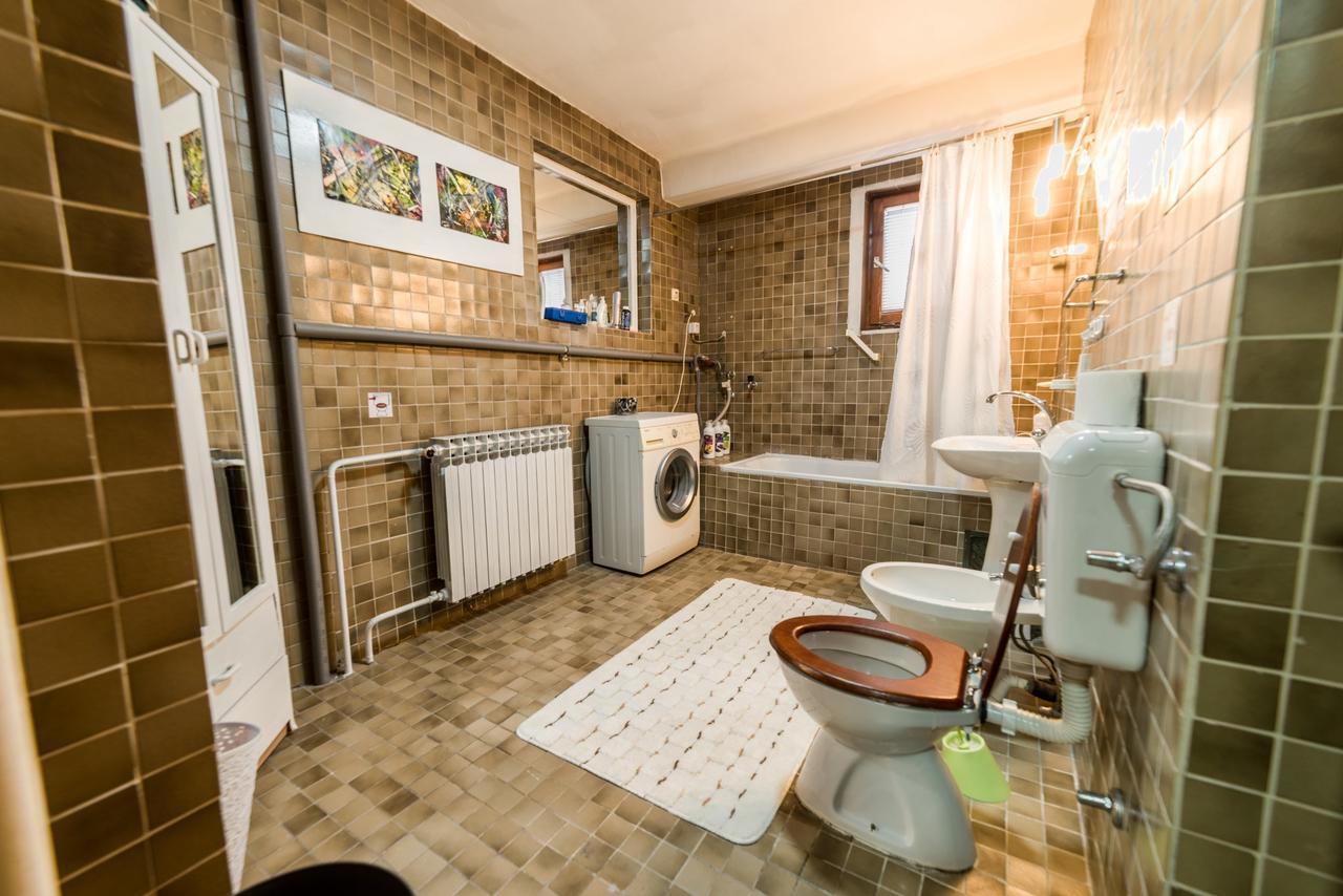 Rooms & Apartment Gh Pasha Тузла Екстер'єр фото