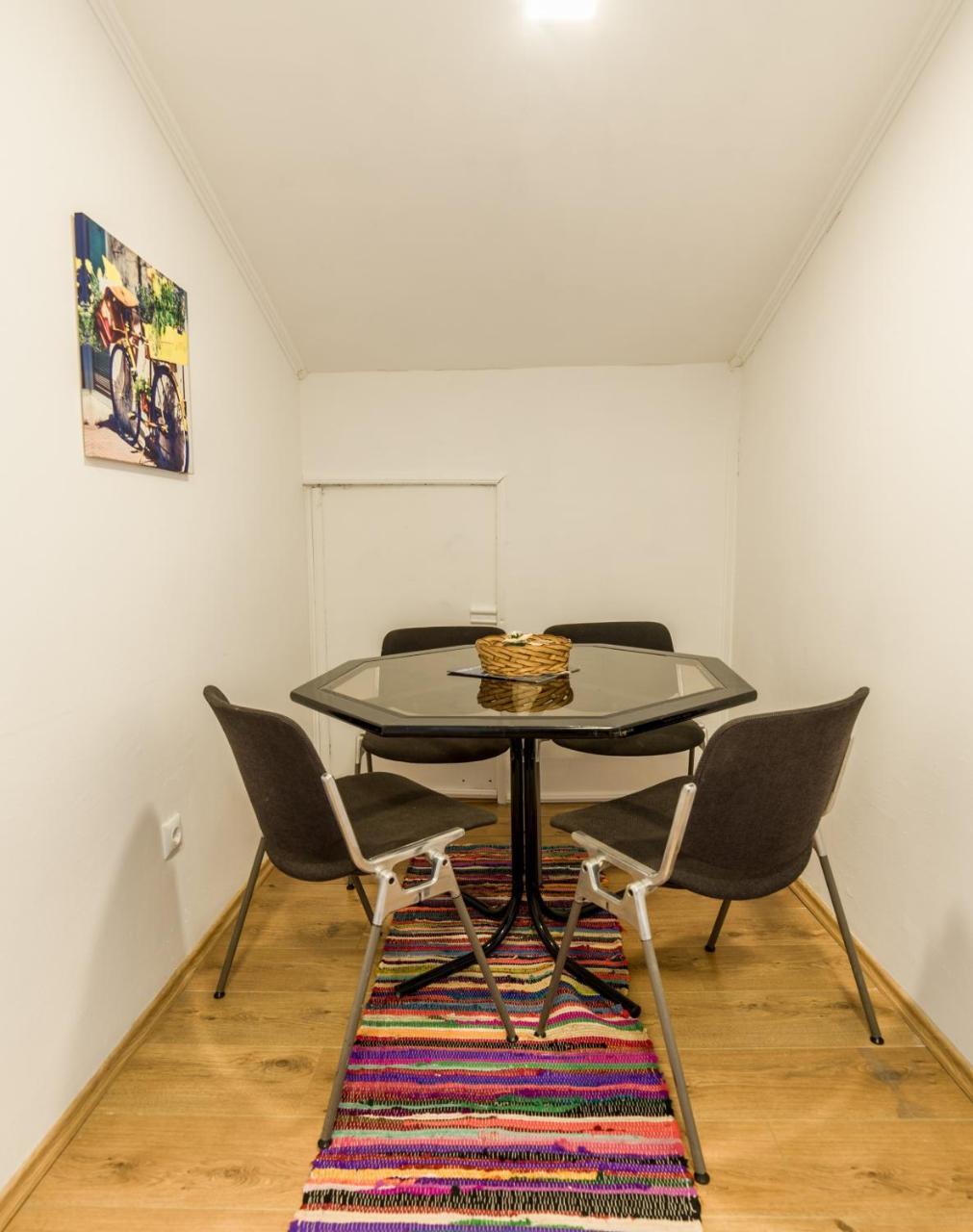 Rooms & Apartment Gh Pasha Тузла Екстер'єр фото