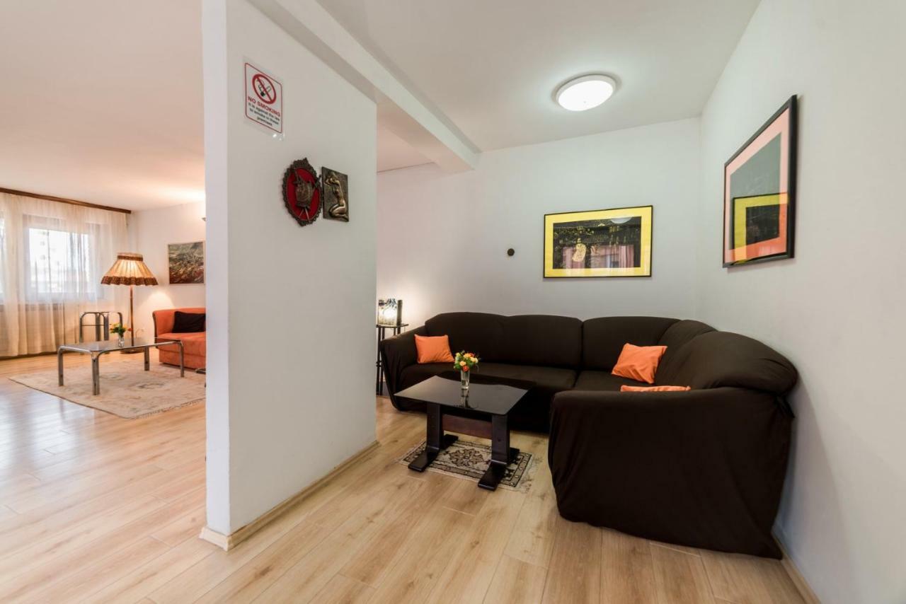 Rooms & Apartment Gh Pasha Тузла Екстер'єр фото